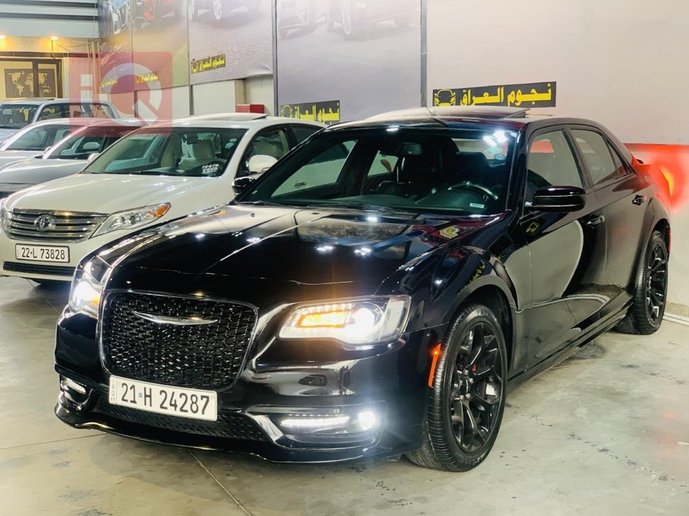 كرايسلر 300